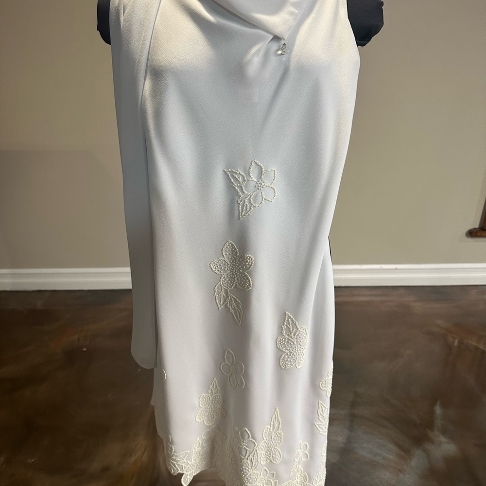 Elegant White Floral Dress